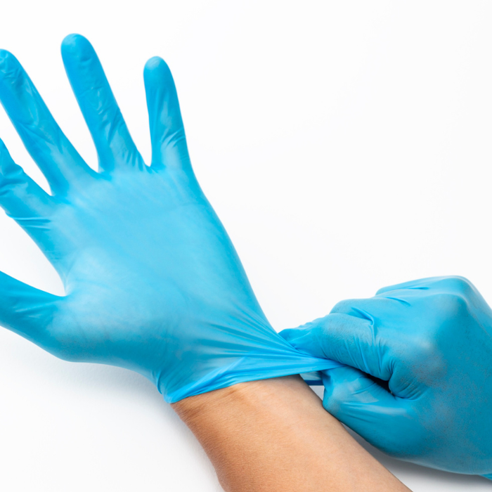 Guanti Monouso in Odontoiatria: Oltre la Barriera, il Comfort Operativo